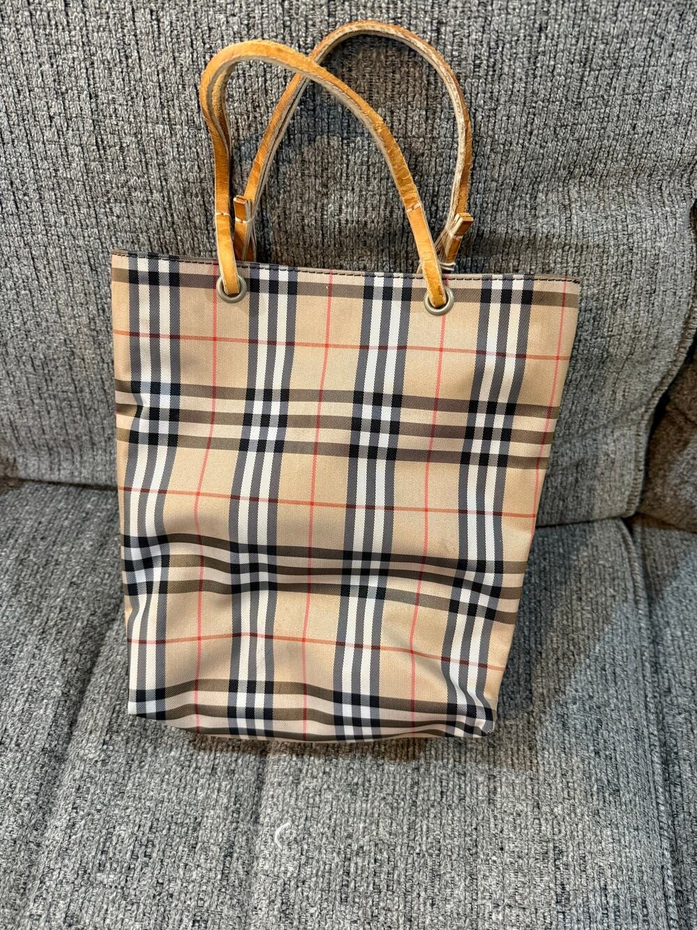 Burberry VINTAGE Nova Check Plaid Tote Bag – Beige with Tan Leather Handles